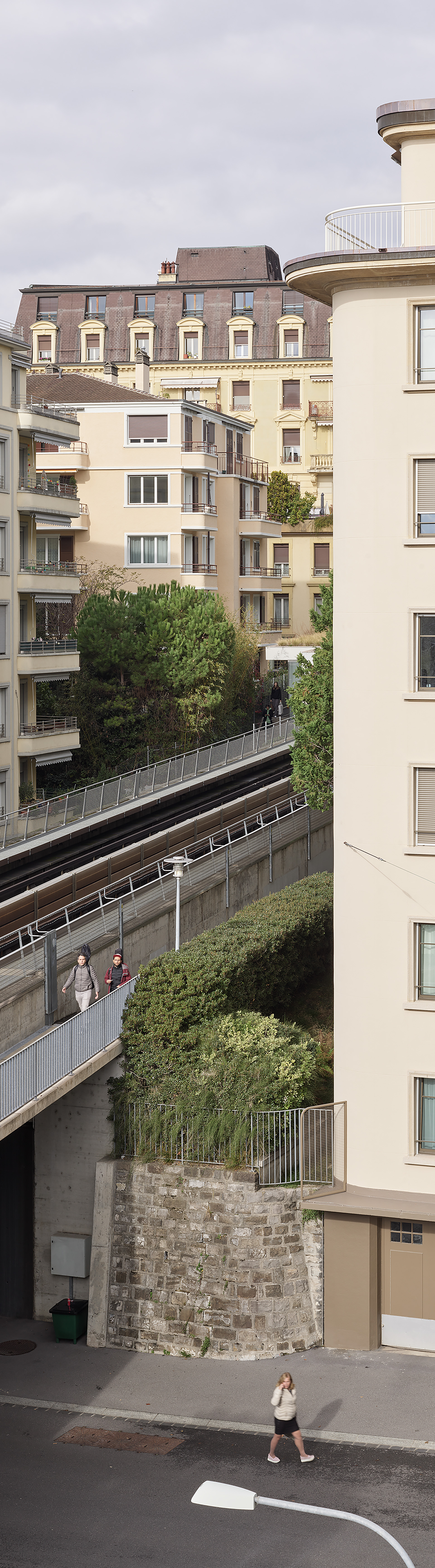 Ahp0072 AIQ4 013379m J2560